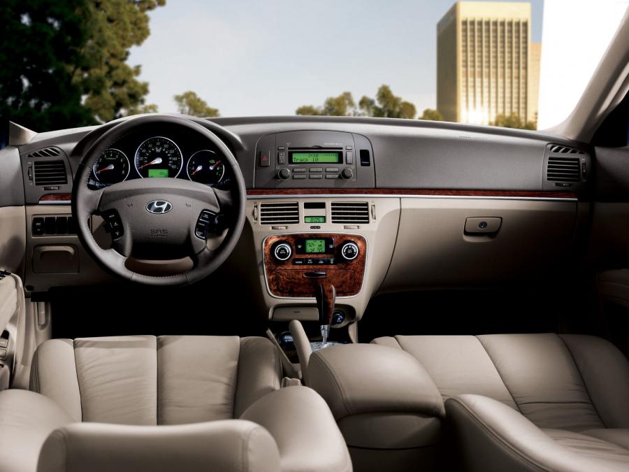  Hyundai Sonata 2005 года  (US) (фото 14 из 14)